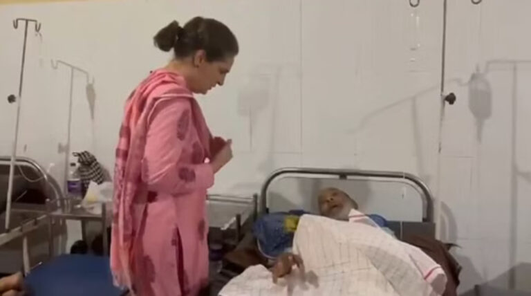 राहुल गांधी की रैली में घायल हुए बुजुर्ग को देखने अस्पताल पहुंचीं प्रियंका गांधी, हालचाल लिया