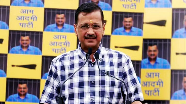 ‘कार्रवाई देख लग रहा केजरीवाल जैसे आतंकी हों’, ED के रुख पर सुनीता केजरीवाल ने उठाए सवाल