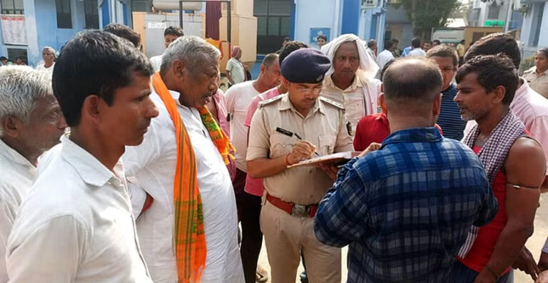 सीएम नीतीश कुमार के गृह जिले में जदयू कार्यकर्ता की निर्मम हत्या, पत्नी बोली- चुनावी रंजिश में मार डाला