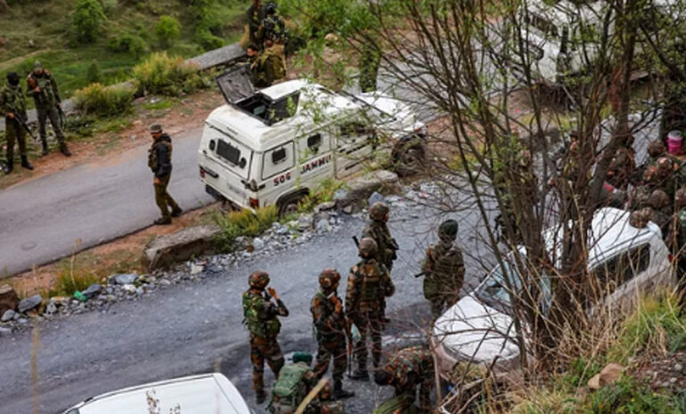 डोडा में सुरक्षाबलों और आतंकियों के बीच मुठभेड़, दो आतंकी ढेर, घने जंगल में ऑपरेशन जारी
