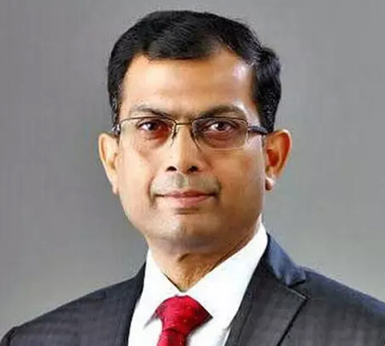 नगरीय निकायों और पंचायत चुनाव की तैयारियों पर राज्य निर्वाचन आयुक्त अजय सिंह ने दिया जोर