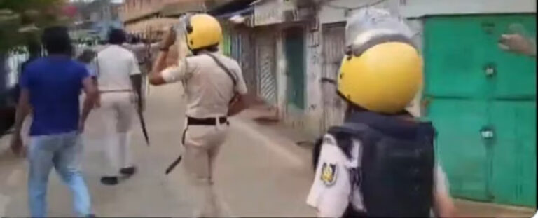 बालासोर में दो गुटों के बीच झड़प के बाद कर्फ्यू, कुछ इलाकों में इंटरनेट सेवाएं बंद, 30 लोग गिरफ्तार