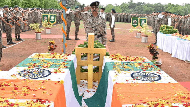 शैलेन्द्र और विष्णु को नम आंखों से दी गई श्रद्धांजलि, गार्ड ऑफ ऑनर के साथ अंतिम विदाई