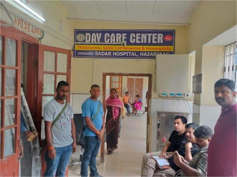 अस्पताल में भर्ती कैदी ने की सुरक्षा में तैनात पुलिसकर्मी की हत्या, फरार आरोपी को गिरफ्तार करने में जुटी पुलिस