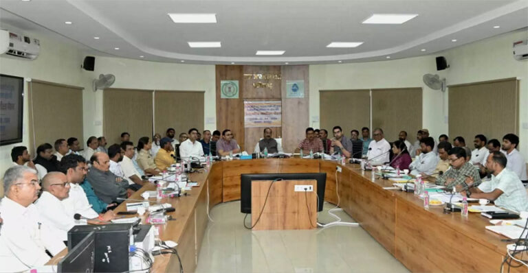 विकास कार्यों और सरकार की योजनाओं को लोगों तक पहुंचाने में मॉडल बने लोरमी: अरुण साव