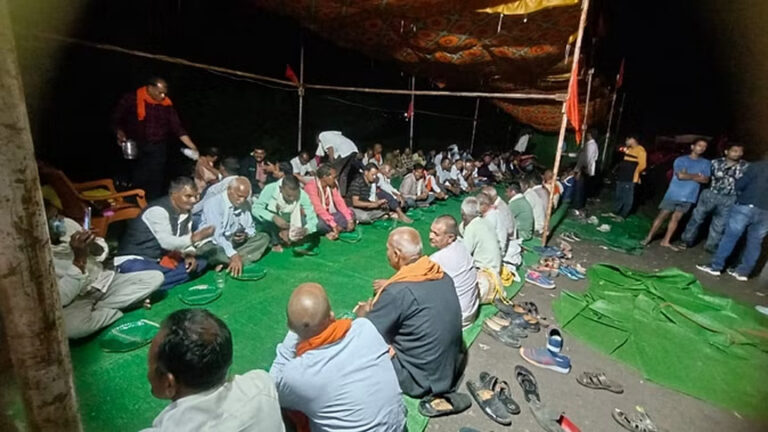 कबीरधाम में किसानों ने किया प्रदर्शन, मांगों से प्रशासन सहमत; नौ घंटे बाद हाईवे से हटा चक्का जाम