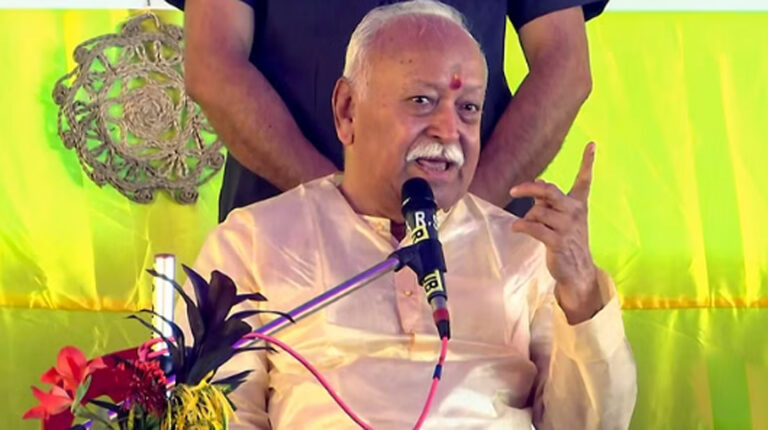 ‘दुनिया की बुरी ताकतों का भारत में होता है नाश’, भागवत बोले- शिक्षित वर्ग में बढ़ रही अनास्था और अश्रद्धा