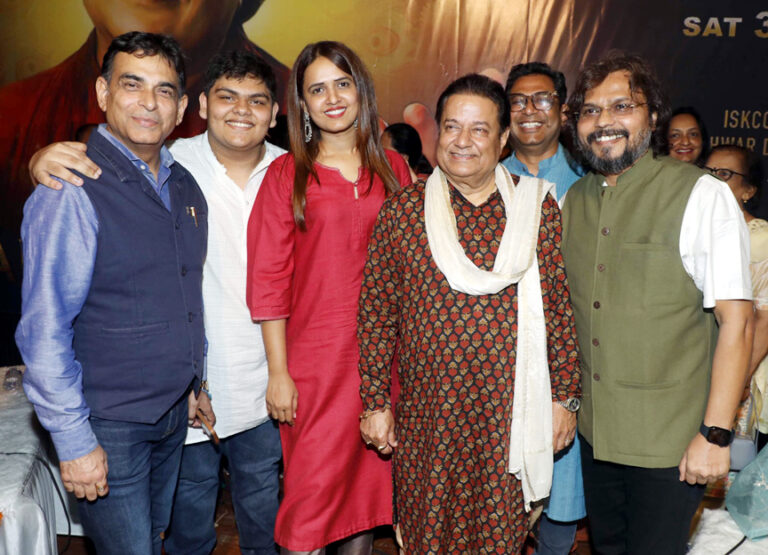 पद्मश्री अनूप जलोटा ने स्टूडियो रीफ्यूल द्वारा आयोजित कार्यक्रम “कृष्णार्थ” में भजनों से किया भक्तिमय