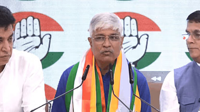 आप को बड़ा झटका: कांग्रेस के ‘हाथ’ के साथ हुए राजेंद्र पाल गौतम, विनेश फोगाट और बजरंग पुनिया भी होंगे शामिल