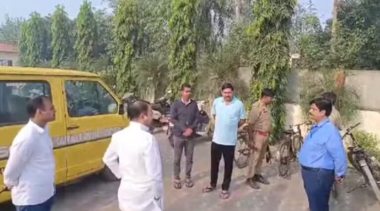 भाजपा नेता की स्कूली बस पर फायरिंग, सहम गए 28 छात्र-छात्रा, चालक ने दाैड़ाया वाहन… बदमाशों ने किया पीछा