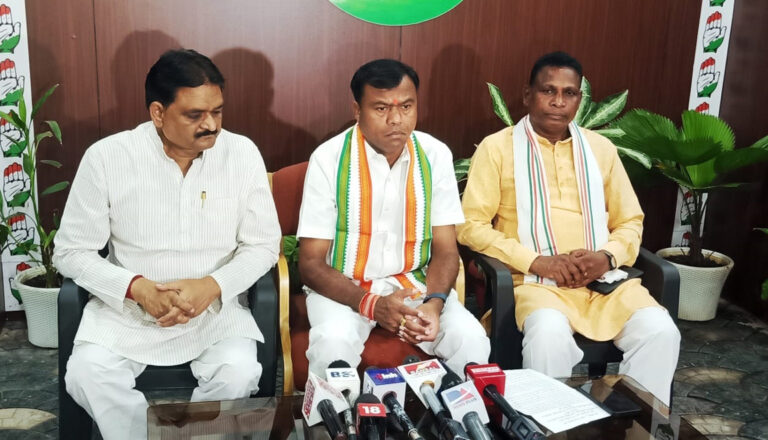 हसदेव में सरकार आदिवासियों पर अत्याचार कर रही: दीपक बैज