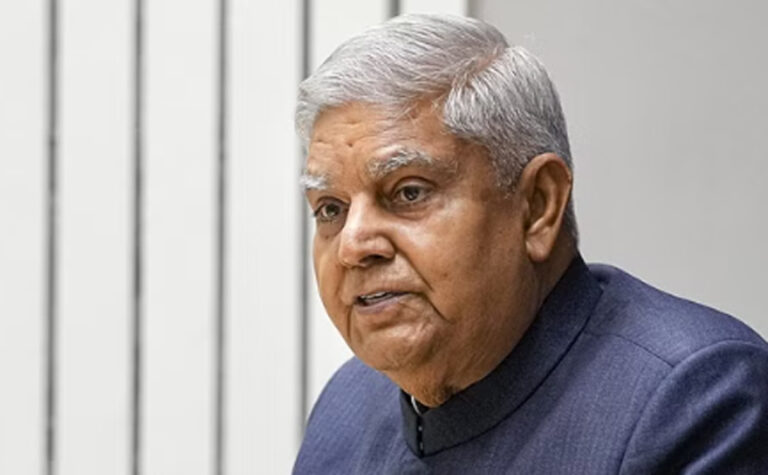 विदेश जाकर पढ़ाई की होड़ नई बीमारी; उपराष्ट्रपति धनखड़ की अपील- देश में योगदान दें समर्थ लोग