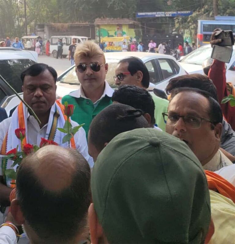 प्रदेश कांग्रेस अध्यक्ष दीपक बैज का कांग्रेस नेता त्रिलोक श्रीवास के मार्गदर्शन में भव्य स्वागत