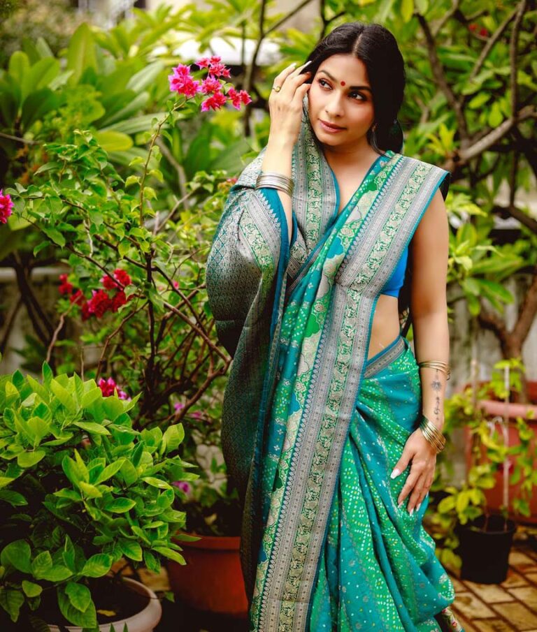 भारतीय बुनकरों द्वारा बनाई गई साड़ियों से है तनिषा मुखर्जी को प्यार