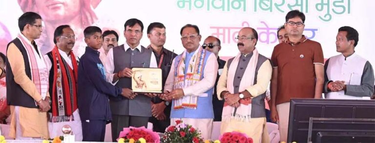 केन्द्रीय मंत्री डॉ. मंडाविया ने युवाओं से देश के विकास और सामाजिक सरोकार से जुड़ने का किया आव्हान