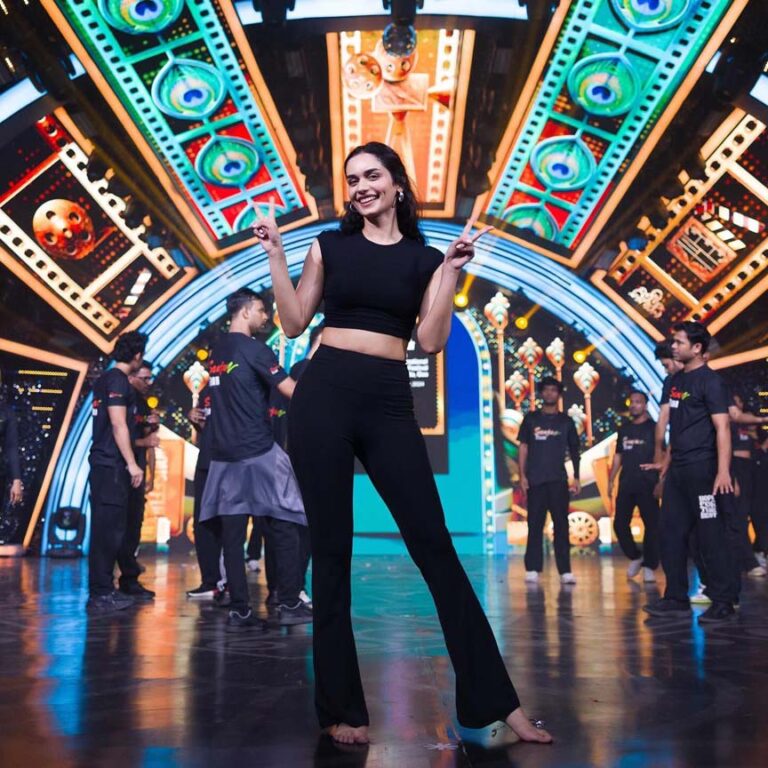 मानुषी छिल्लर अपने पहले लाइव प्रदर्शन से आईएफएफआई के मंच पर लगाएंगी आग