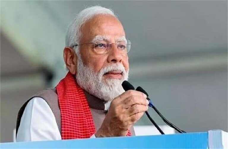 पीएम मोदी बोले- कांग्रेस को न बाबा साहेब के संविधान की परवाह, न ही कोर्ट और न ही देश की भावना की