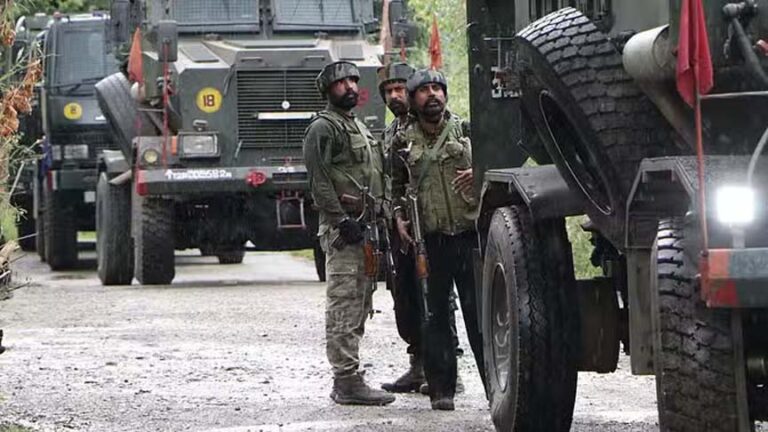 उधमपुर में दो पुलिसकर्मियों की गोली लगने से मौत, पुलिस वैन में मिले शव