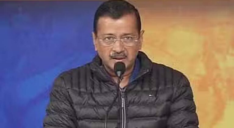 चुनाव से पहले केजरीवाल का एक और बड़ा एलान, पुजारियों और ग्रंथियों को हर माह मिलेगी इतनी सैलरी