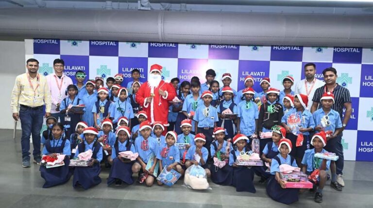 मुंबई के लीलावती अस्पताल में बच्चों के लिए क्रिसमस पार्टी का आयोजन