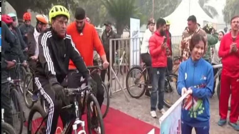 ‘विकसित भारत के संकल्प को पूरा करना जरूरी’, फिट इंडिया पहल में केंद्रीय मंत्री हुए शामिल