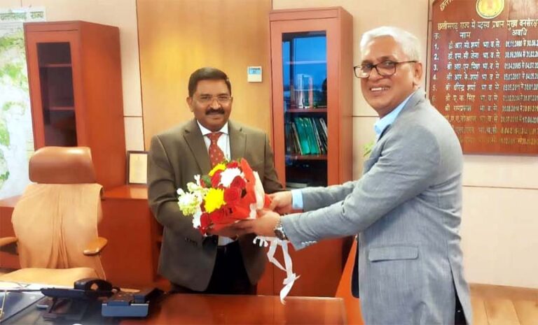 सीएमडी डॉ. प्रेम सागर मिश्रा ने रायपुर में छत्तीसगढ़ सरकार के मुख्य सचिव, पीसीसीएफ एवं सीईसीबी चेयरमैन से की भेंट