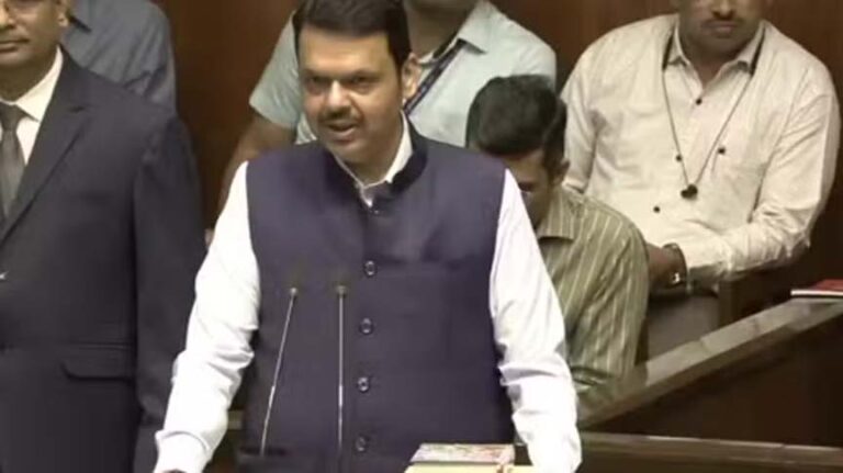 विधानसभा में परभाणी हिंसा पर चर्चा के लिए तैयार फडणवीस, लाड़की बहिन योजना भी आया बड़ा अपडेट