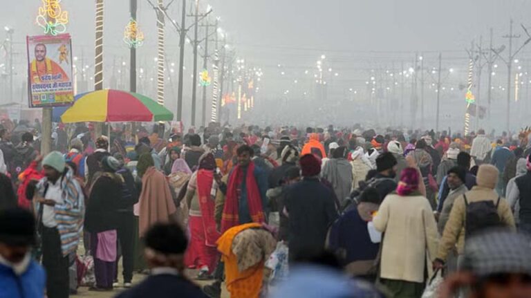 महाकुंभ में अब नहीं खोएंगी बहनें; झारखंड की रहने वाली सीता-ललिता ने अपनाई ये तरकीब, रह गए सब दंग