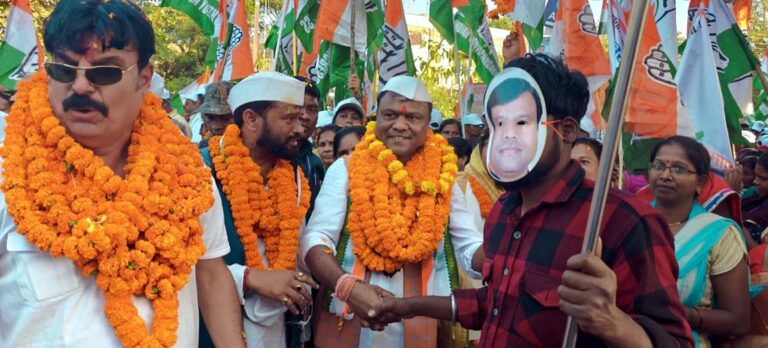 पीसीसी अध्यक्ष दीपक बैज ने भरी खूटपदर से हुंकार ,14 किमी न्याय यात्रा कर कमिश्नर को राज्यपाल के नाम सौंपा ज्ञापन