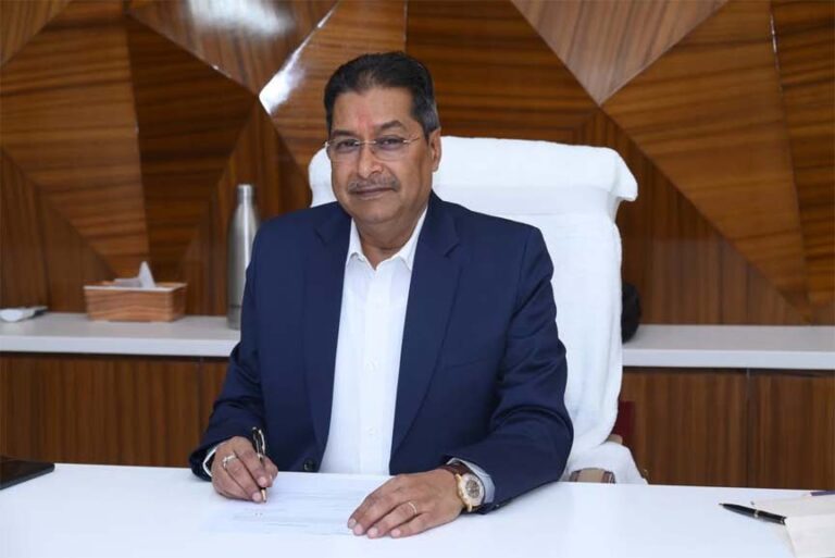 जे.पी. द्विवेदी, सीएमडी, एसईसीएल (अतिरिक्त प्रभार) ने किया पदभार ग्रहण, क्षेत्रीय महाप्रबन्धकों व विभागाध्यक्षों के साथ की बैठक