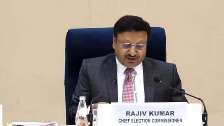 ‘बार-बार चुनाव आयोग की छवि खराब करने की कोशिश’, EC ने कहा- कानून के तहत काम कर रहे अधिकारी