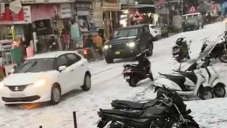 तरनतारन में भारी बारिश के बाद गिरी छत, एक ही परिवार के पांच लोगों की माैत