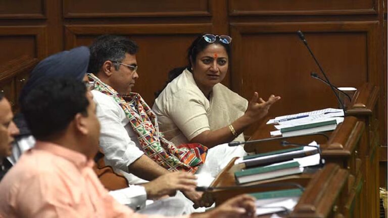 हरकत में आई दिल्ली सरकार, ताकि भरा रहे खजाना: मंत्री बजटीय तैयारी में जुटे, संकल्प पत्र लागू करने पर मंथन