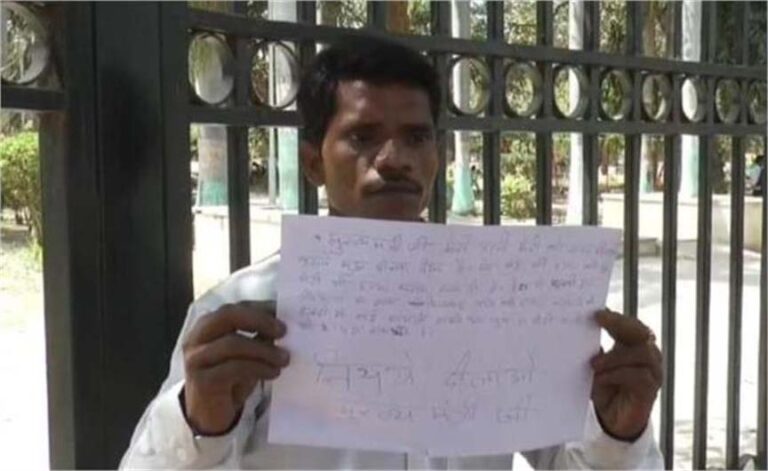 मेरठ नीले ड्रमकांड के बाद खौफ में पति, कहा – मेरी पत्नी के हैं चार बॉयफ्रेंड, सीएम से लगाई मदद की गुहार