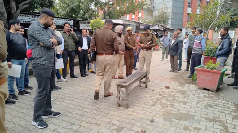 अंबाला सिटी कोर्ट परिसर में फायरिंग: गैंगवार की आशंका, पुलिस को घटनास्थल से तीन कारतूस के खोल मिले