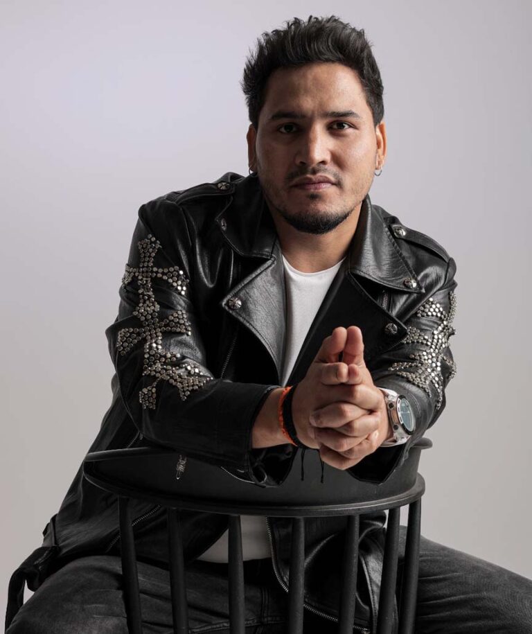 सिकंदर के पहले गीत “ज़ोहरा जबीन” में चला देव नेगी की मनमोहक आवाज़ का जादू