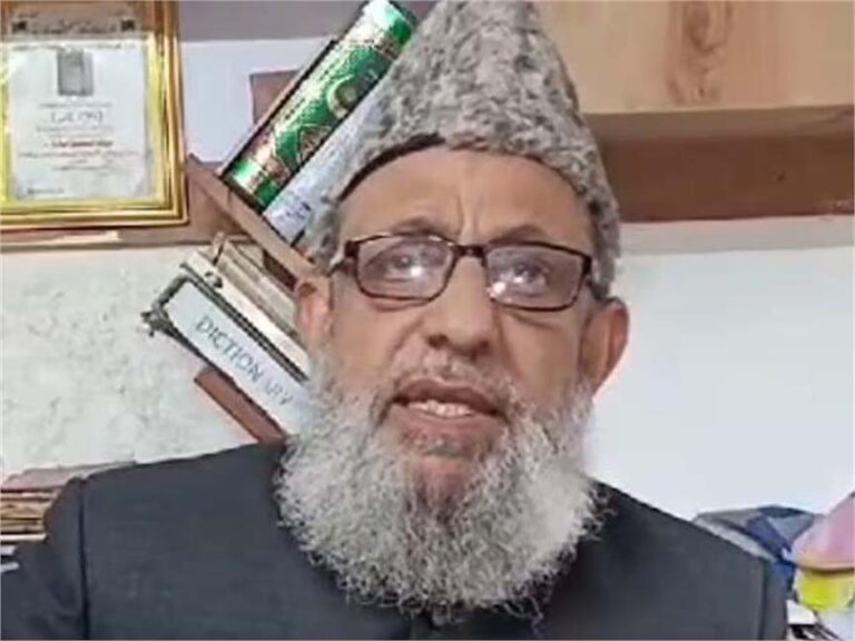 मथुरा में होली को लेकर मौलाना कौसर हयात खान का बड़ा बयान, हिंदुओं को दी चेतावनी