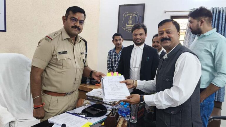 करोड़ों रुपए फर्जी भुगतान के बाद भी खंडहर में तब्दील हो रहे गोदाम