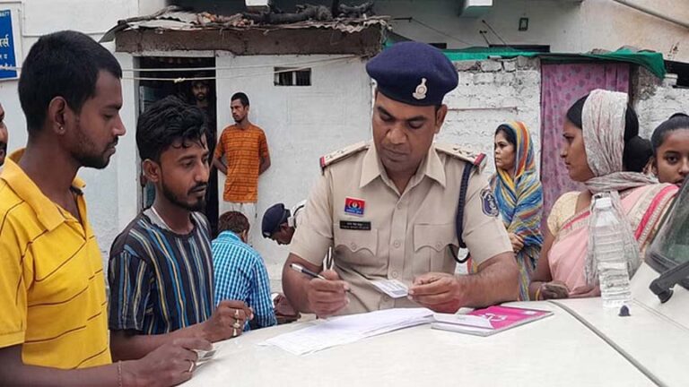 पहलगाम आतंकी हमले के बाद छत्तीसगढ़ पुलिस अलर्ट, पाकिस्तानियों की खोजबीन हुई शुरू