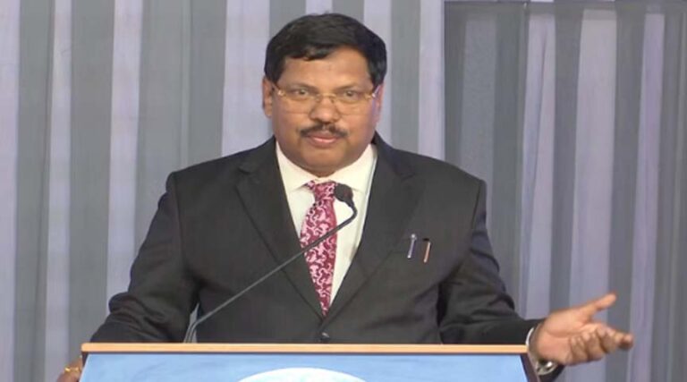 CJI बोले: जज को मानवीय अनुभवों की अनदेखी नहीं करनी चाहिए, आर्किटेक्ट बनना चाहता था पिता के लिए कानून को चुना