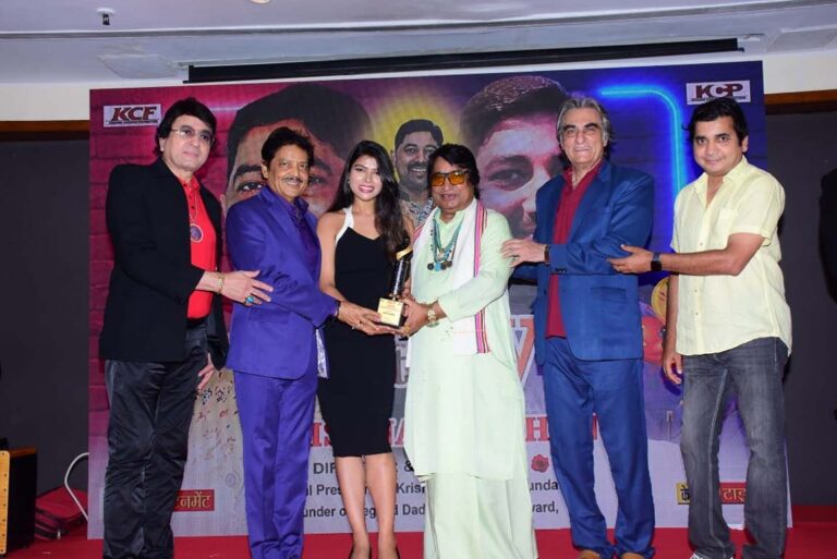 दादा साहेब फाल्के अवार्ड 2025 से सम्मानित हुई अभिनेत्री महिमा गुप्ता