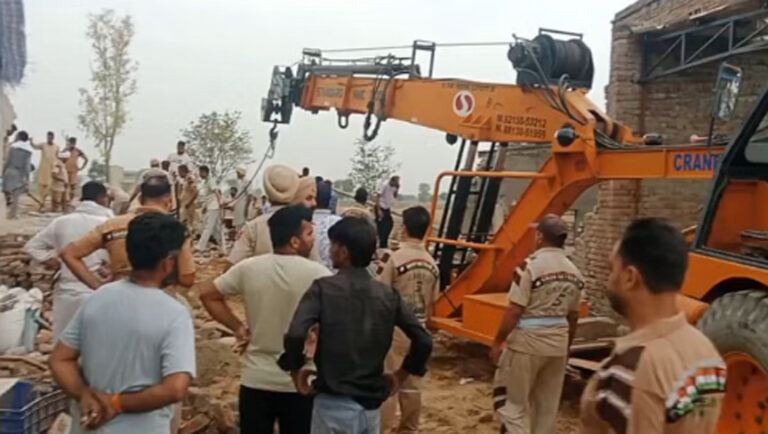 पंजाब में पटाखा फैक्टरी में विस्फोट: चार मजदूरों की माैत, 27 घायल; देर रात धमाकों से मचा हड़कंप