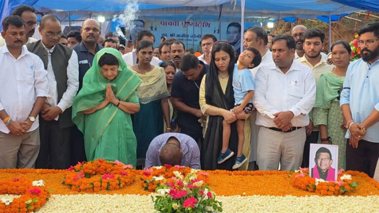 गौरेला/पेंड्रा की जनता ने लिया संकल्प, एक माह के भीतर स्व जोगी की प्रतिमा नहीं लगाने पर होगा बड़ा आंदोलन