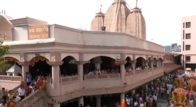 जलयात्रा के साथ जगन्नाथ रथयात्रा का शुभारंभ; श्रद्धालुओं की भीड़ देखते हुए AI-ड्रोन की मदद