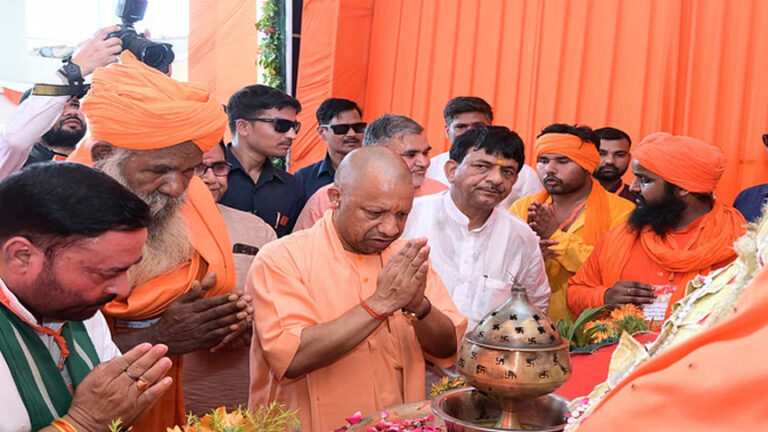 सीएम योगी बोले- संत रविदास ने किया था सामाजिक कुरीतियों पर वार, समाज को दी नई चेतना