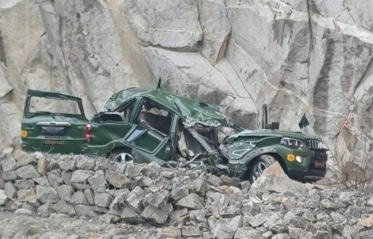 लद्दाख में सेना के वाहन पर गिरे पत्थर, हिमाचल के दो लाल लेफ्टिनेंट कर्नल और लांस दफादार का बलिदान