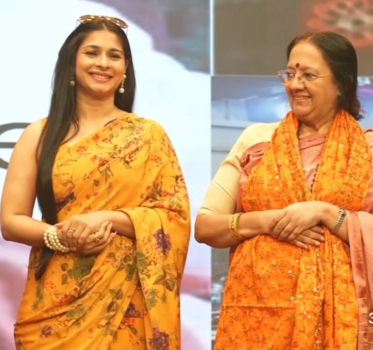 ‘जश्न-ए-भारत’ में तनिषा मुखर्जी ने युवा प्रतिभागियों के कौशल का उत्साहवर्धन किया