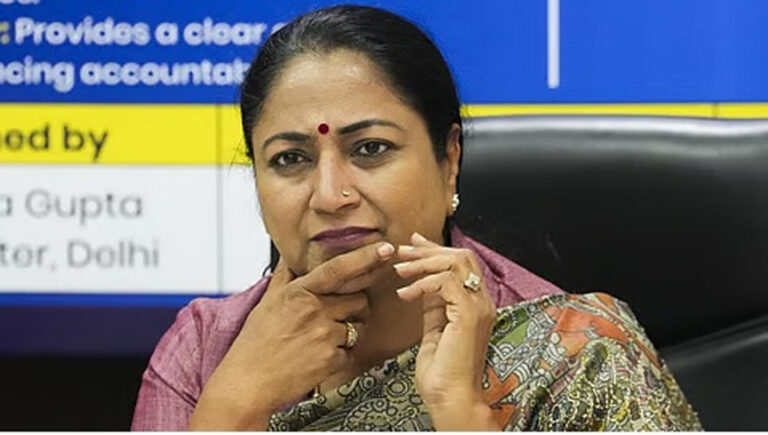 दिल्ली सीएम रेखा गुप्ता से वापस ली गई Z-श्रेणी की सुरक्षा! जानिए क्यों लिया गया यह बड़ा फैसला