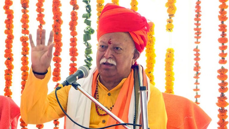 स्वयंसेवकों, उससे जुड़े संगठनों को नियंत्रित नहीं करता संघ, भागवत बोले- हम दबाव समूह के गठन में नहीं