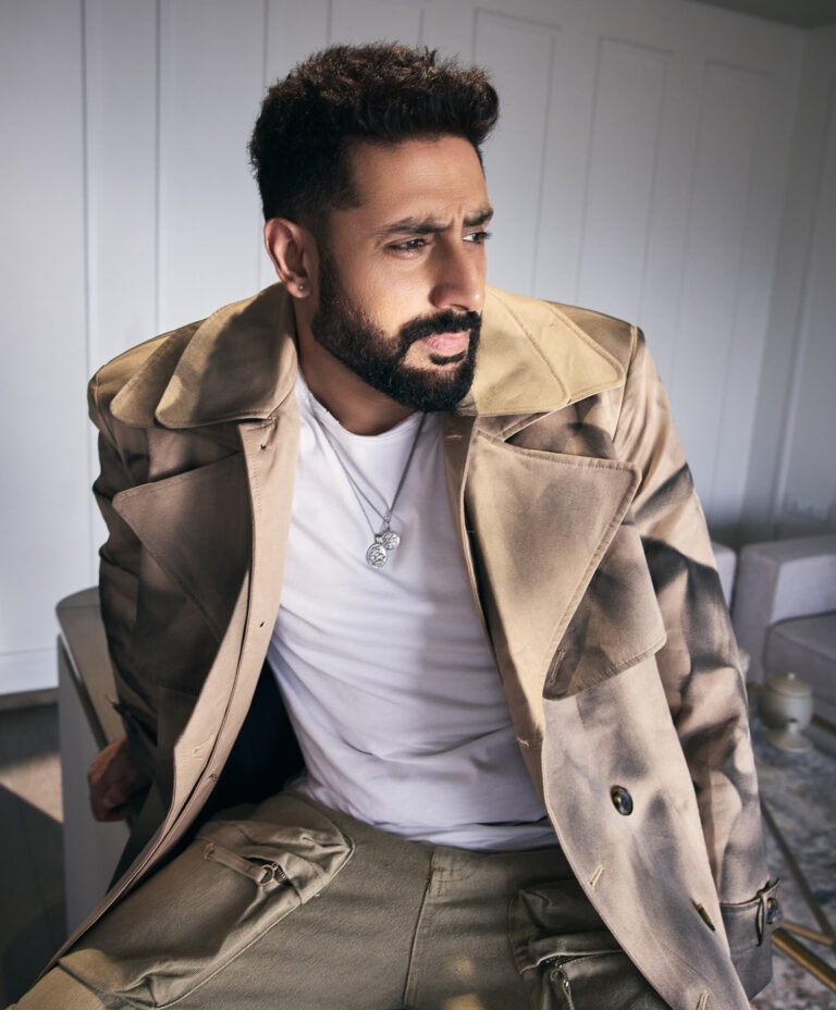 स्ट्रीमिंग सफलता की परिभाषा तय कर रहे हैं अभिषेक बच्चन